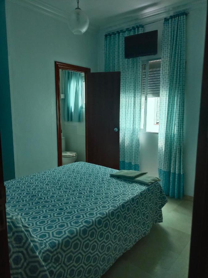 Pension Larra Mairena De Alcor Esterno foto